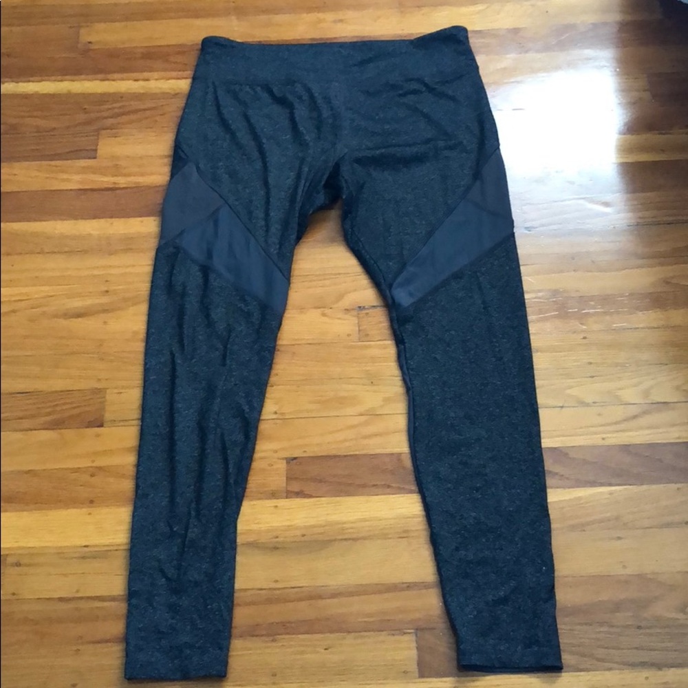 cute dark grey workout leggings